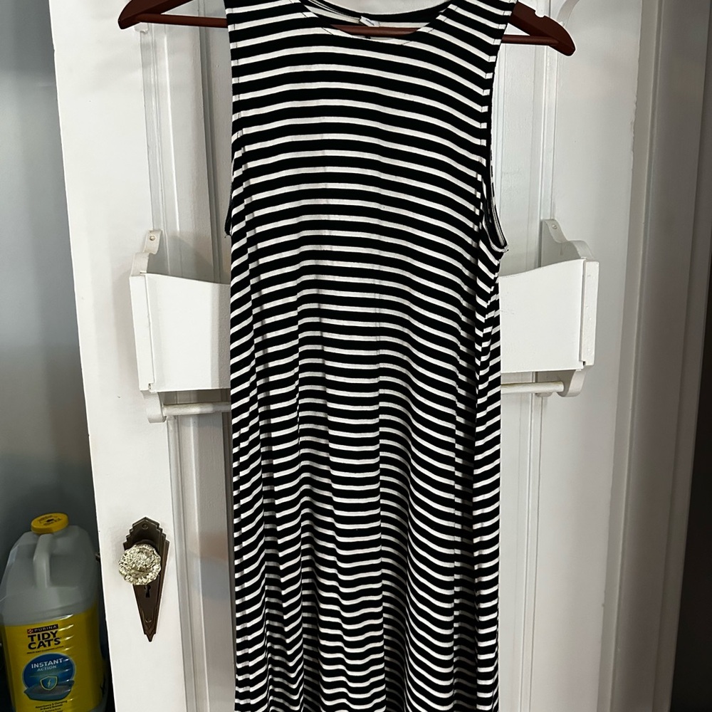 Old Navy Black and White Striped Midi Dress